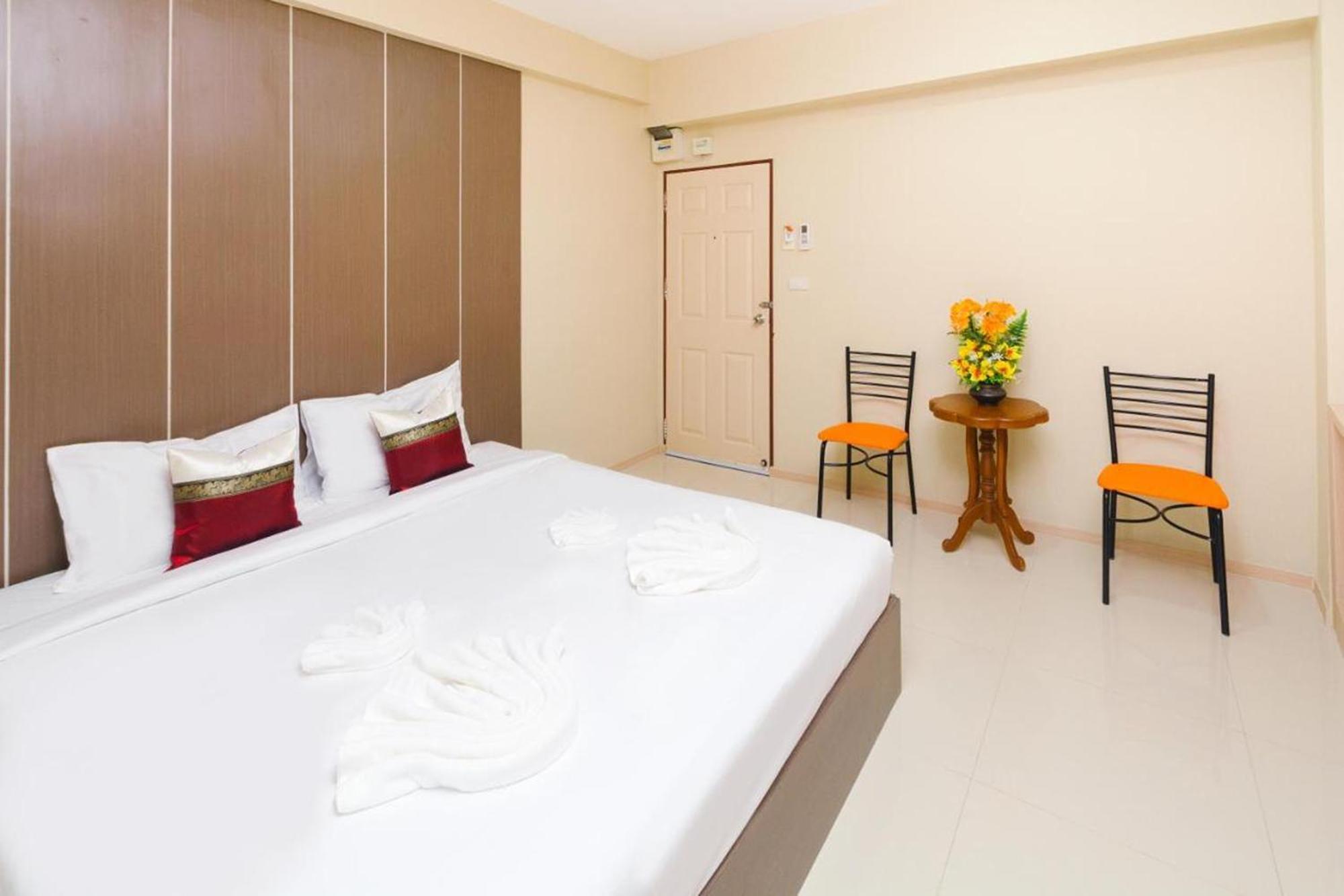 Good View Residence Lampang Exteriör bild