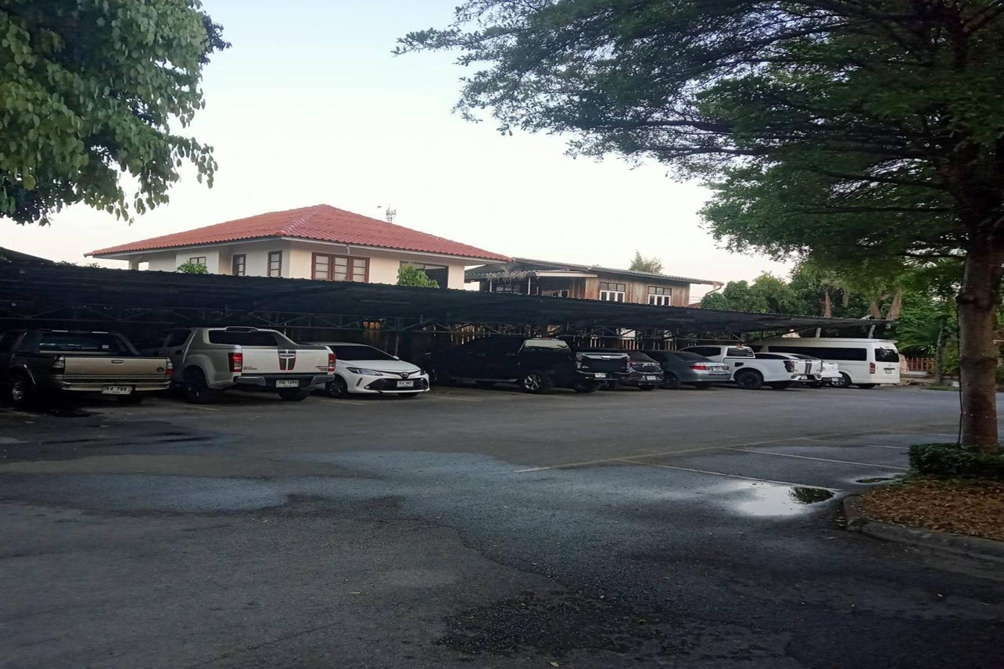 Good View Residence Lampang Exteriör bild